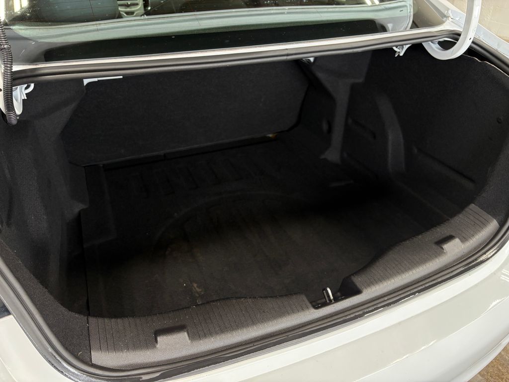 2018 CHEVROLET CRUZE - Image 32