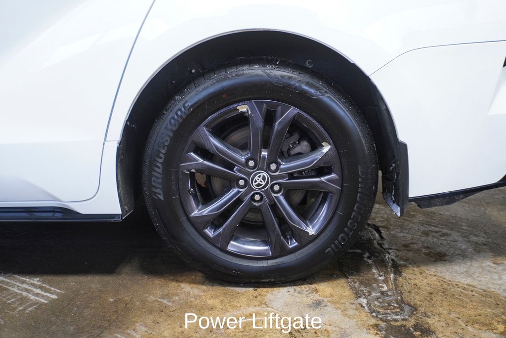 2025 TOYOTA SIENNA - Image 8