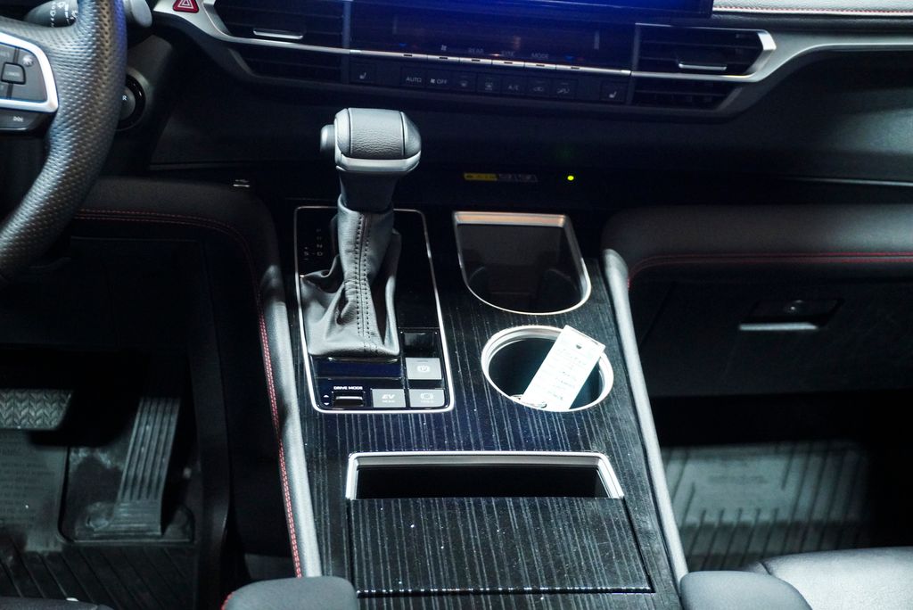 2025 TOYOTA SIENNA - Image 15