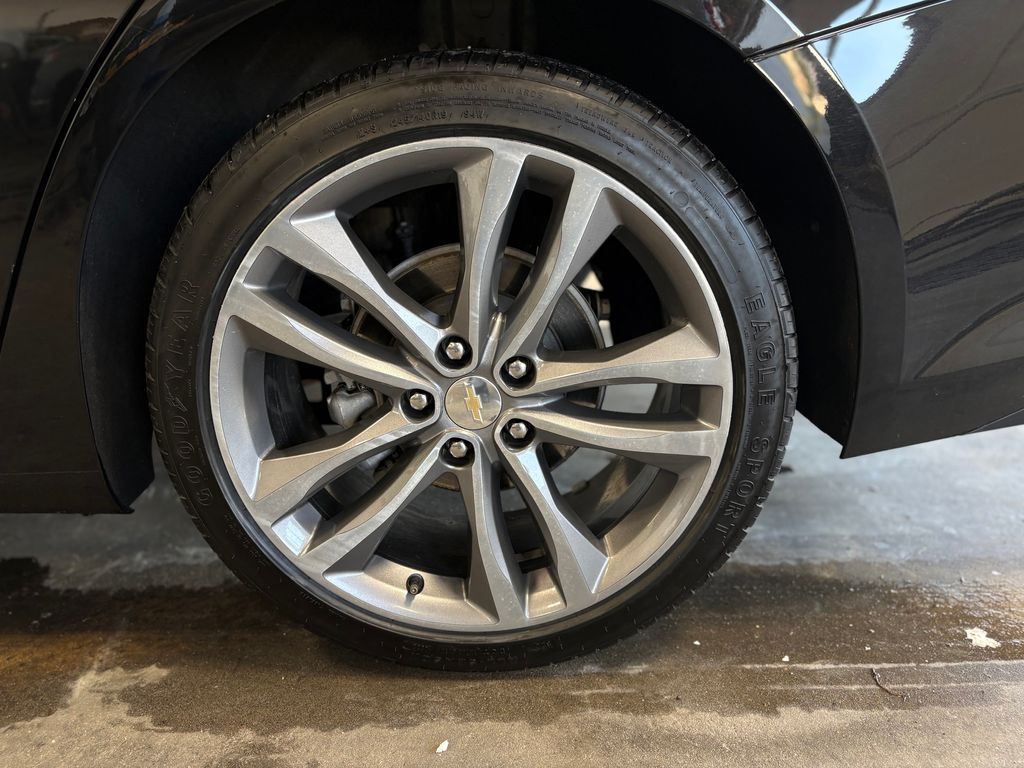 2023 CHEVROLET MALIBU - Image 29