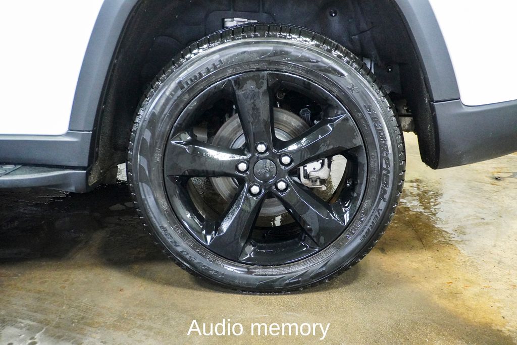 2024 JEEP GRAND CHEROKEE - Image 8