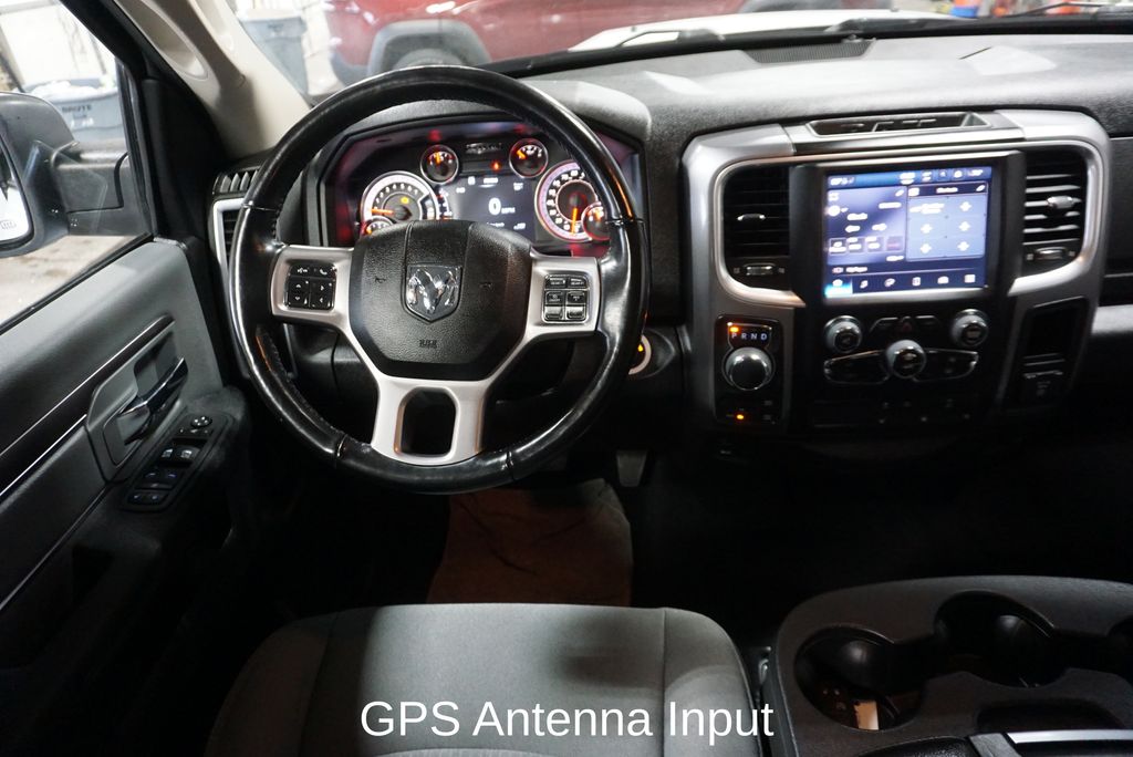 2022 RAM 1500 - Image 8