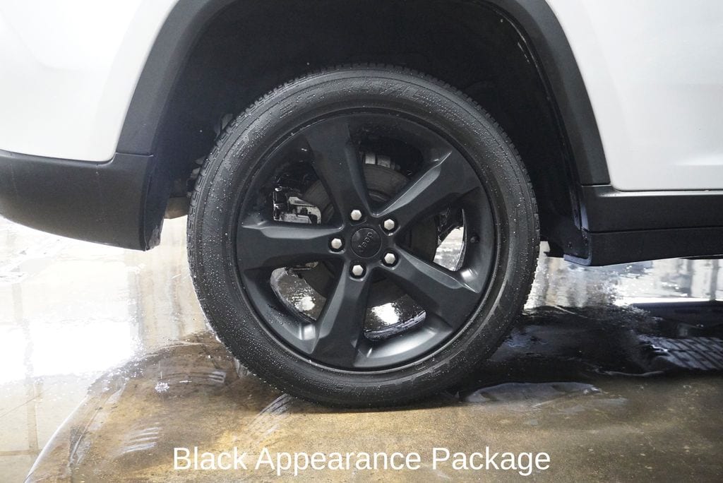 2023 JEEP GRAND CHEROKEE - Image 5