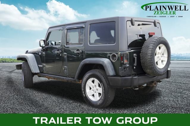 2011 Jeep Wrangler Unlimited Rubicon photo 2
