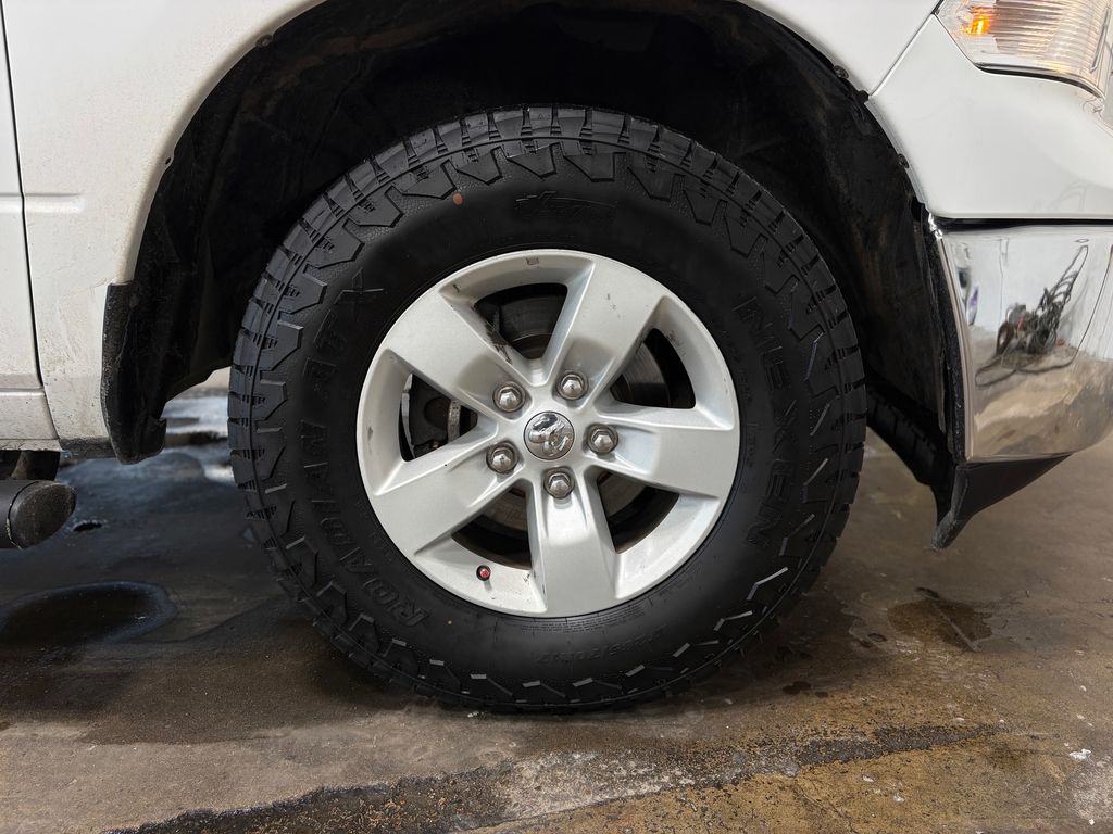 2022 RAM 1500 - Image 32