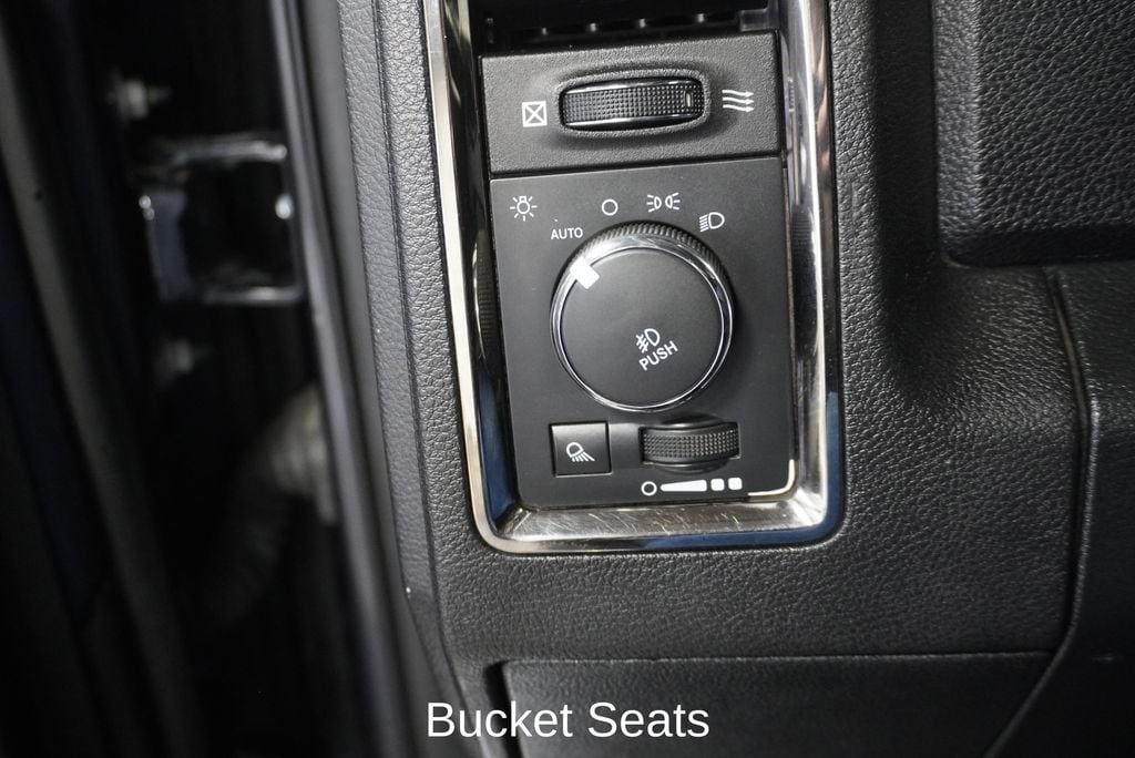 2014 RAM 1500 - Image 25