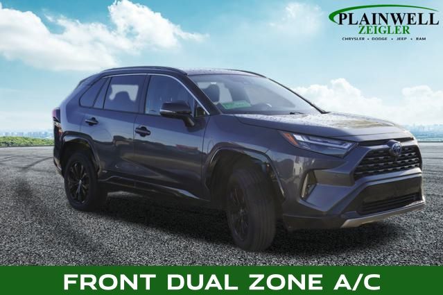 2023 Toyota RAV4 Hybrid XSE photo 4