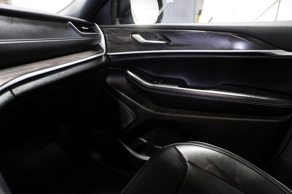 2024 JEEP GRAND CHEROKEE - Image 28