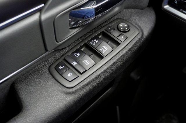 2023 RAM 1500 - Image 21