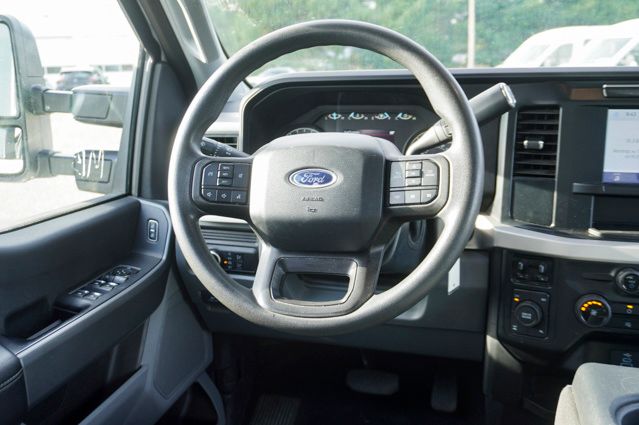 2023 FORD F-250 - Image 10