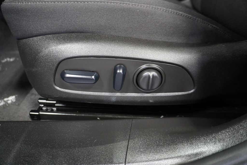 2024 CHEVROLET MALIBU - Image 13