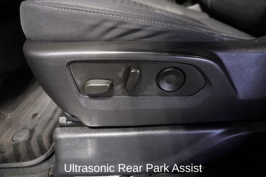 2023 GMC SIERRA - Image 13