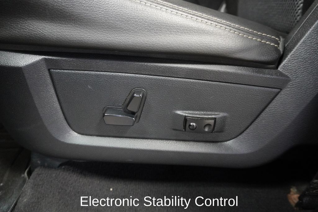 2014 RAM 1500 - Image 13