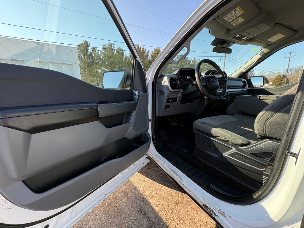 2023 FORD F-150 - Image 32