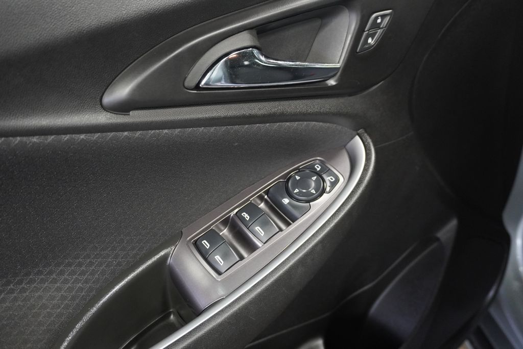 2023 CHEVROLET MALIBU - Image 27