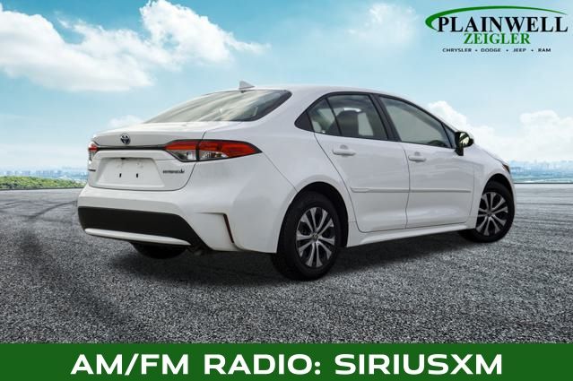 2022 Toyota Corolla Hybrid LE photo 2