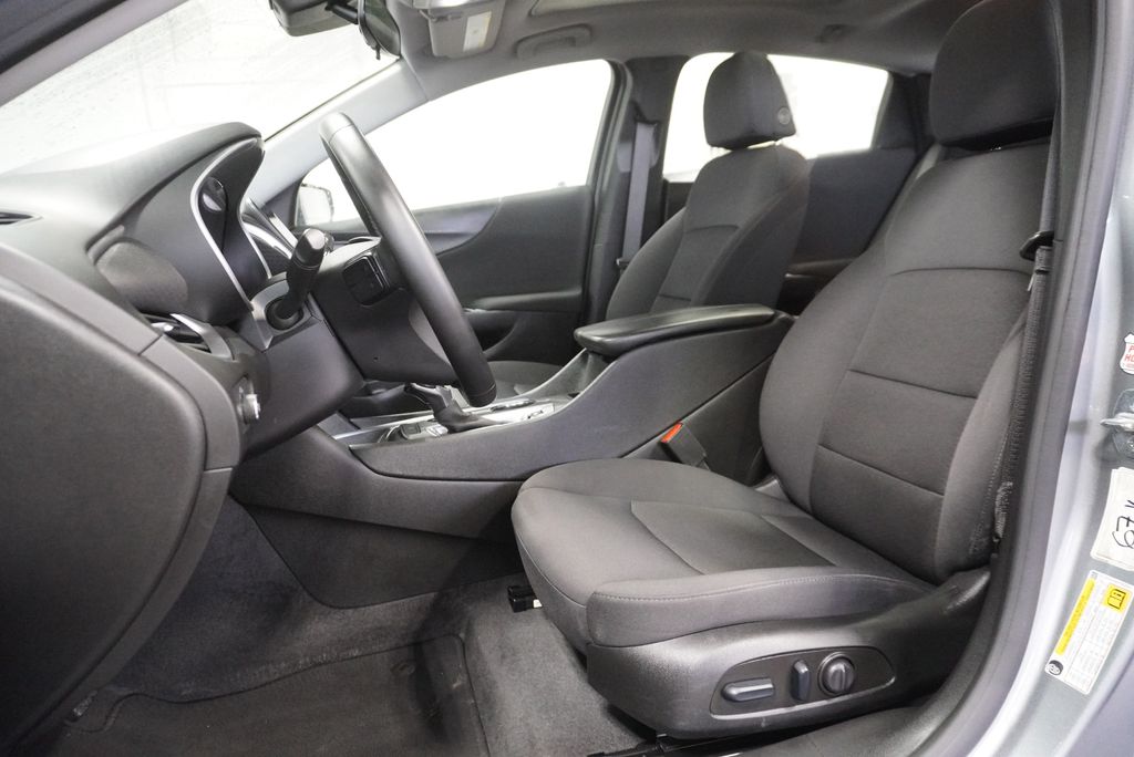 2023 CHEVROLET MALIBU - Image 12