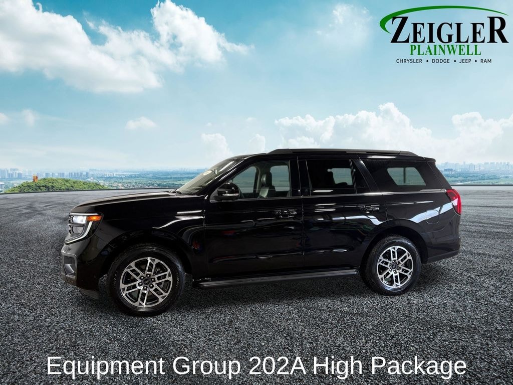 Used 2025 Ford Expedition Active SUV