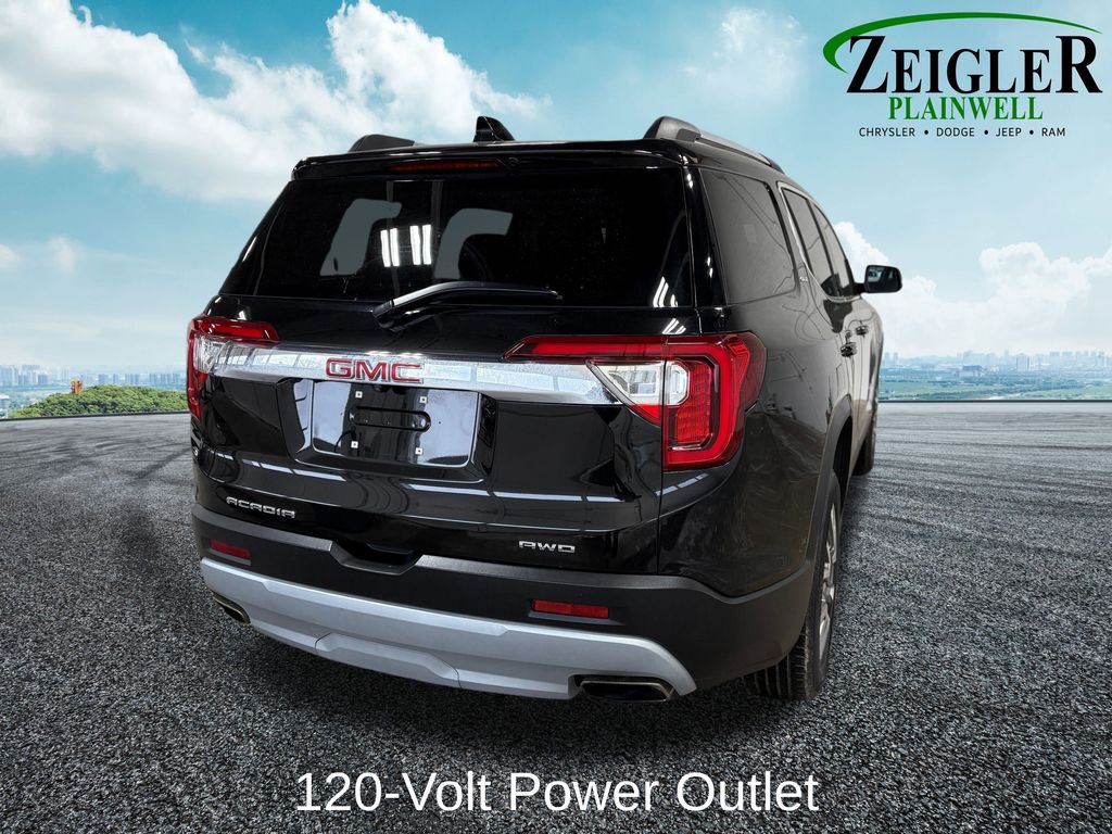 2023 GMC ACADIA - Image 8