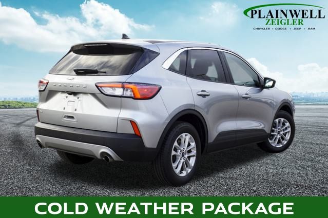 2022 Ford Escape SE photo 3