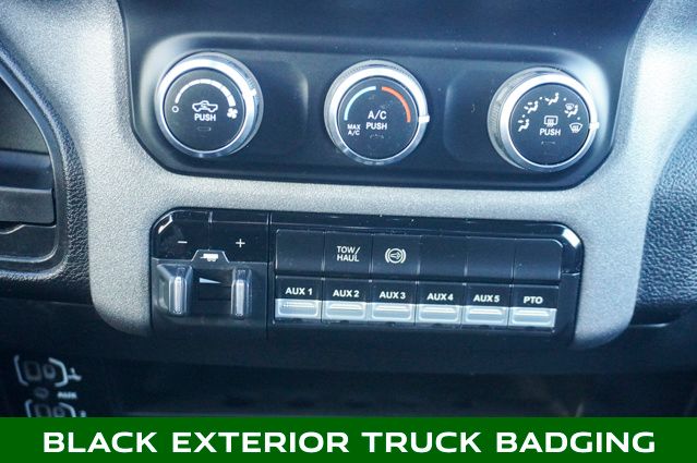 2024 RAM 3500 - Image 13