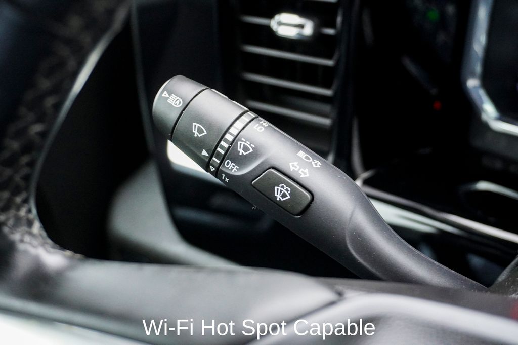 2025 CHEVROLET SILVERADO - Image 19