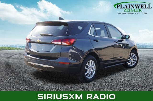 2023 Chevrolet Equinox LT photo 3