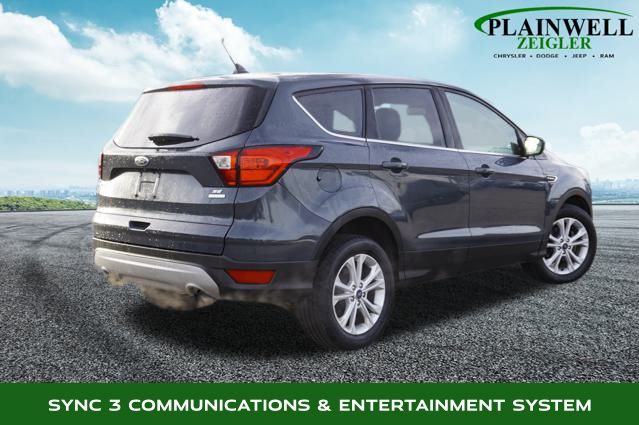 2019 Ford Escape SE photo 3