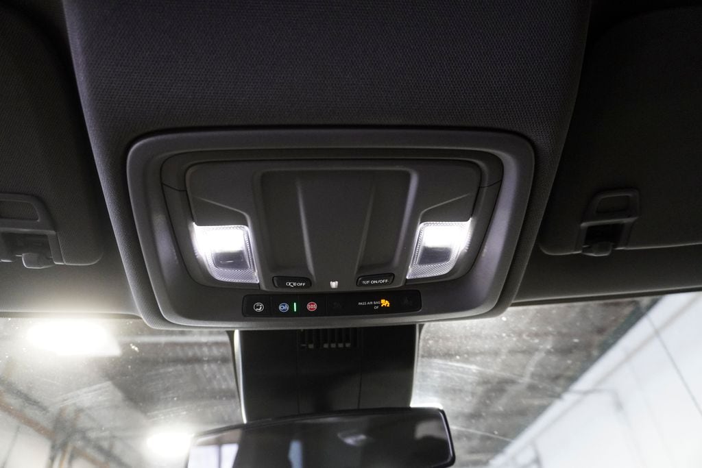 2023 GMC SIERRA - Image 25