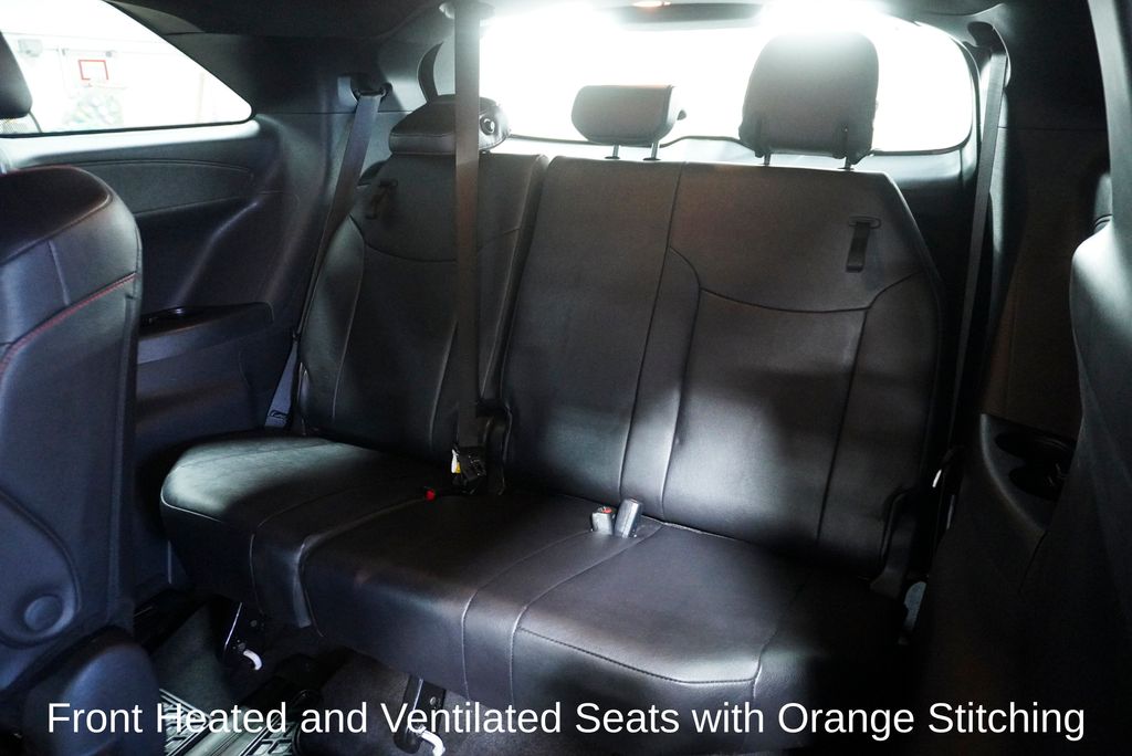 2025 TOYOTA SIENNA - Image 10