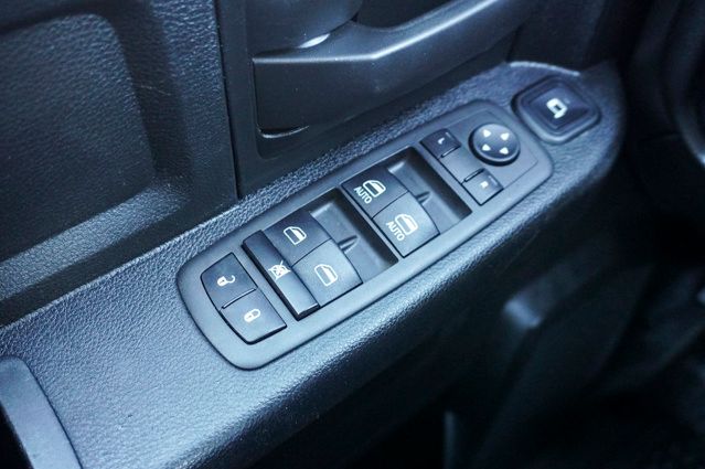 2024 RAM 3500 - Image 21