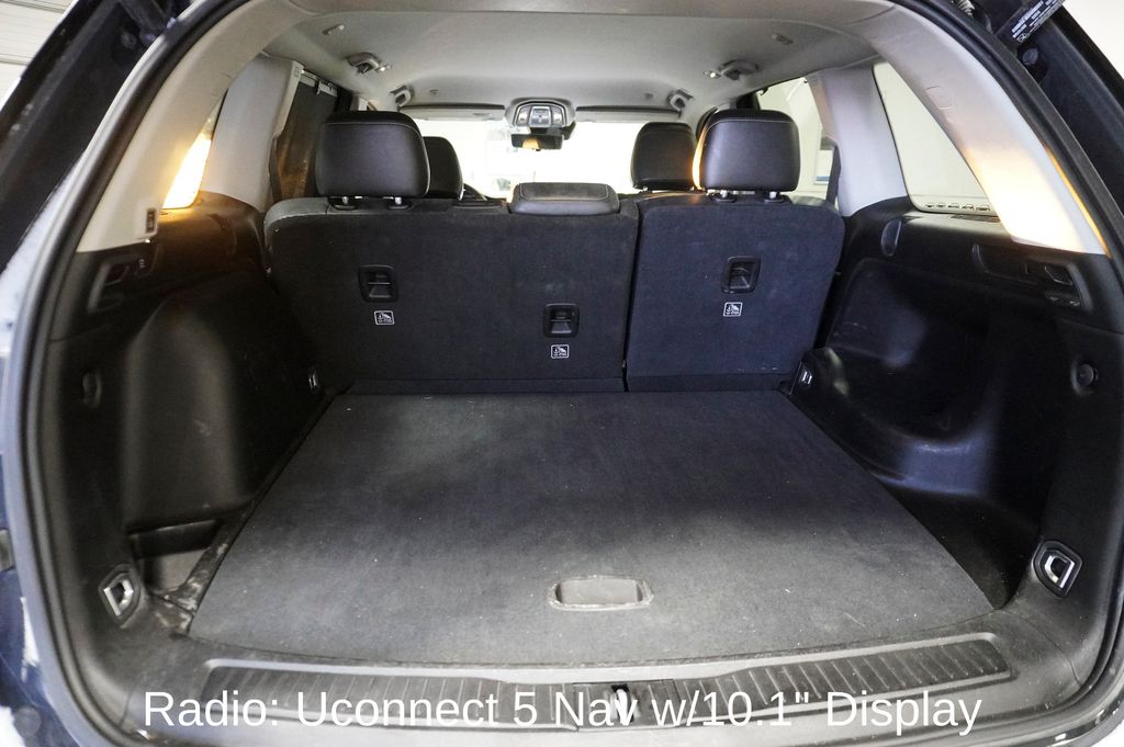 2023 JEEP GRAND CHEROKEE - Image 6