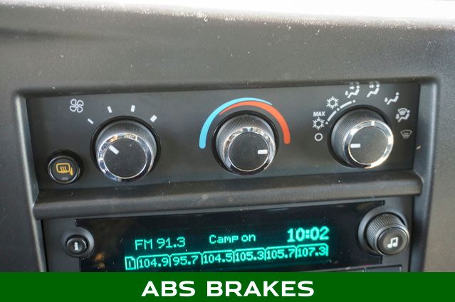 2024 GMC SAVANA - Image 12