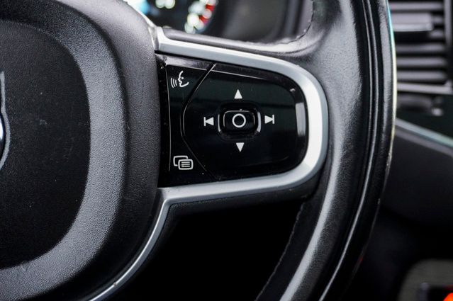 2022 VOLVO XC90 - Image 25