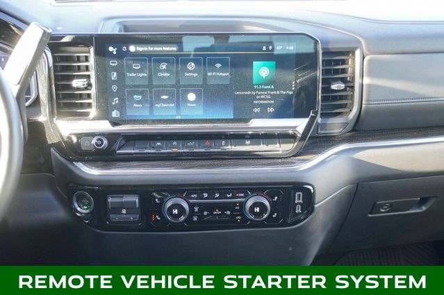 2025 CHEVROLET SILVERADO - Image 10