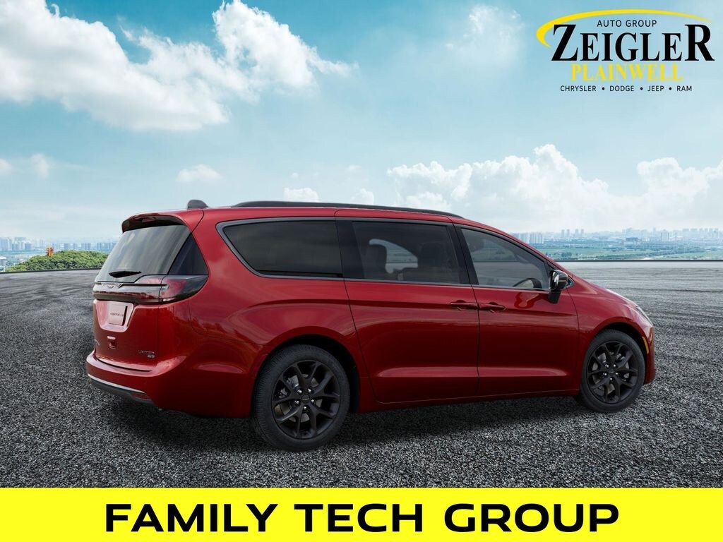 New 2027 Chrysler Pacifica Limited Van Passenger Van