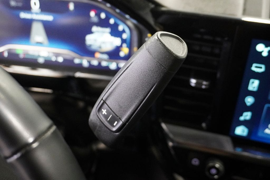 2025 CHEVROLET SILVERADO - Image 24