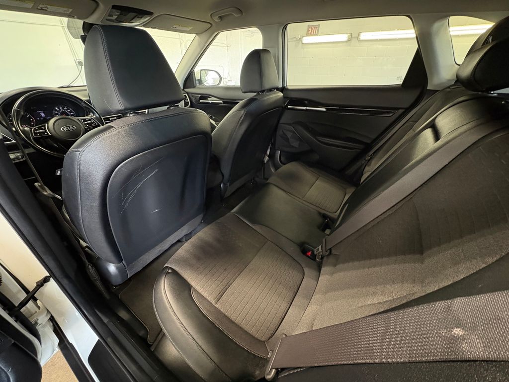 2021 KIA SELTOS - Image 32