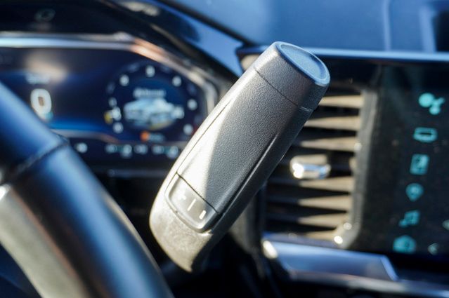 2025 CHEVROLET SILVERADO - Image 21