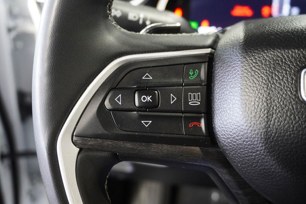 2023 JEEP GRAND CHEROKEE - Image 24