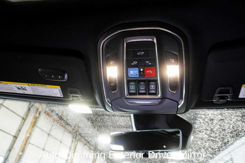 2024 JEEP GRAND CHEROKEE - Image 32