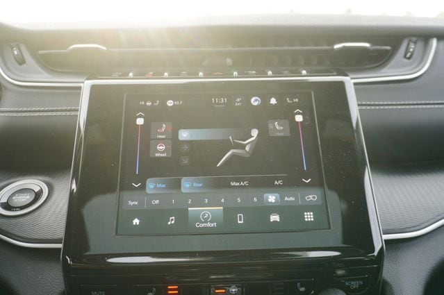 2023 JEEP GRAND CHEROKEE - Image 18