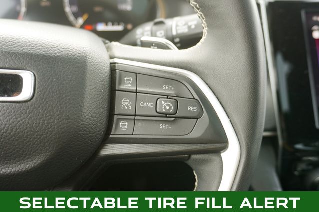 2023 JEEP GRAND CHEROKEE - Image 23