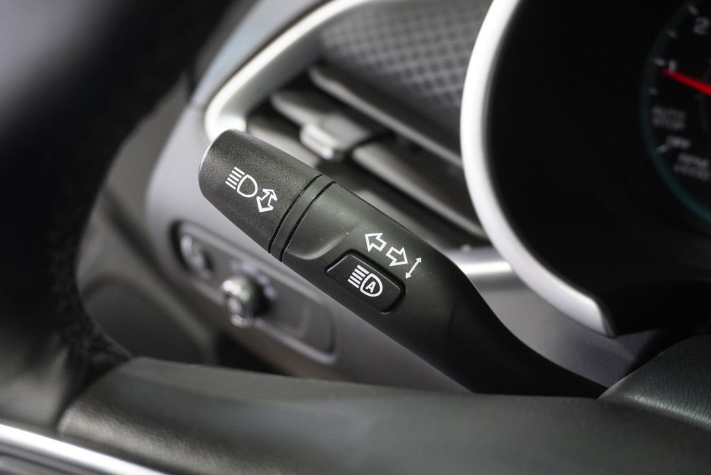 2023 CHEVROLET MALIBU - Image 23