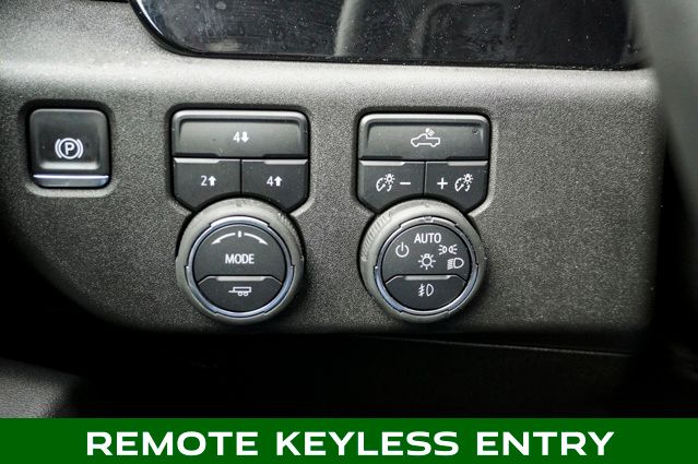 2025 CHEVROLET SILVERADO HD - Image 22