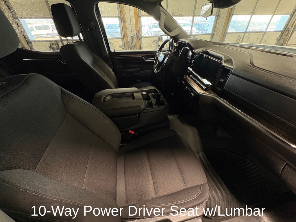 2025 CHEVROLET SILVERADO - Image 18