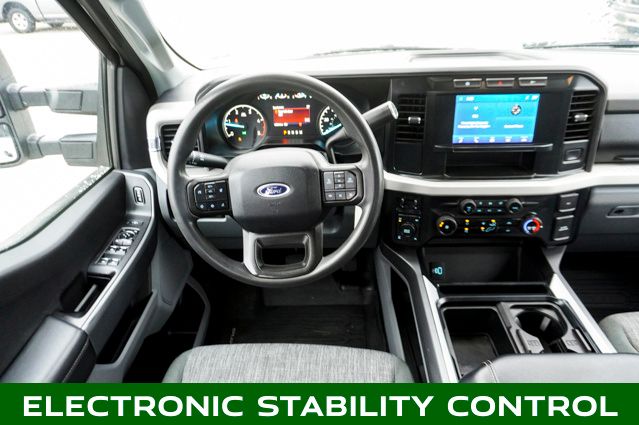 2023 FORD F-350 - Image 8