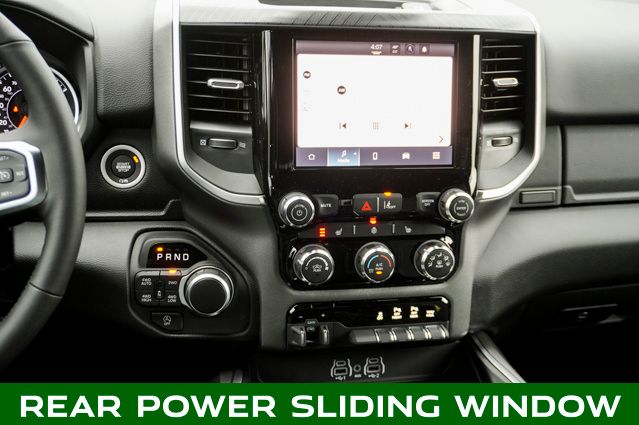 2025 RAM 1500 - Image 10