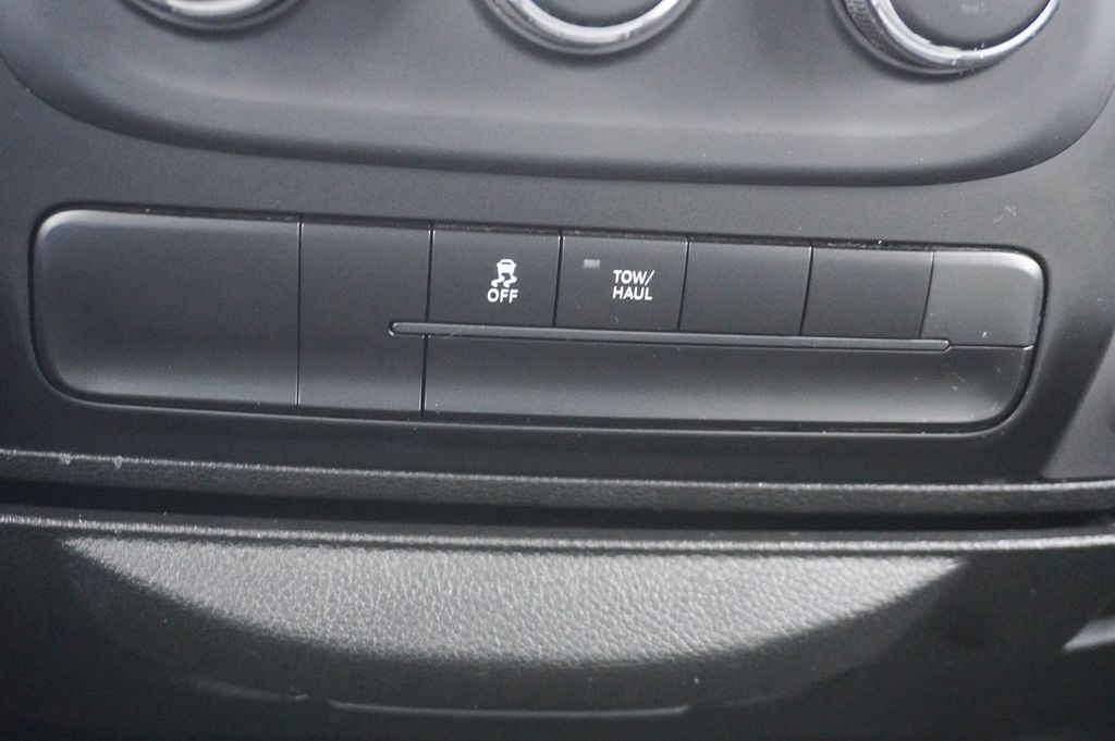 2023 RAM 1500 - Image 15