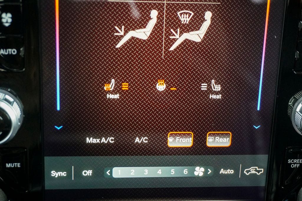 2023 RAM 1500 - Image 40